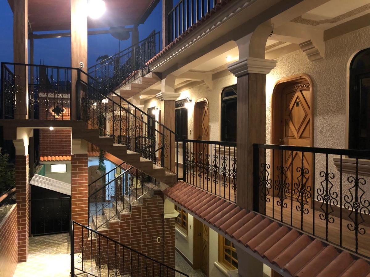 Posada Don Miguel Panajachel Ngoại thất bức ảnh