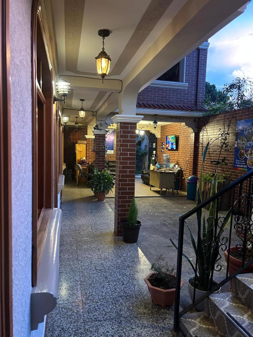 Posada Don Miguel Panajachel Ngoại thất bức ảnh